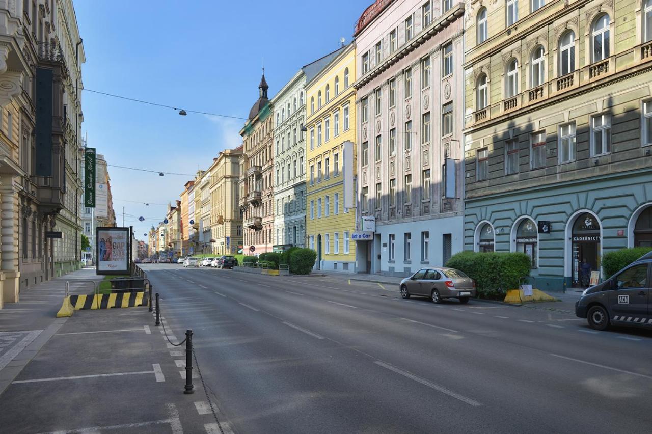 Prague Season Three Stars Hotel Bagian luar foto