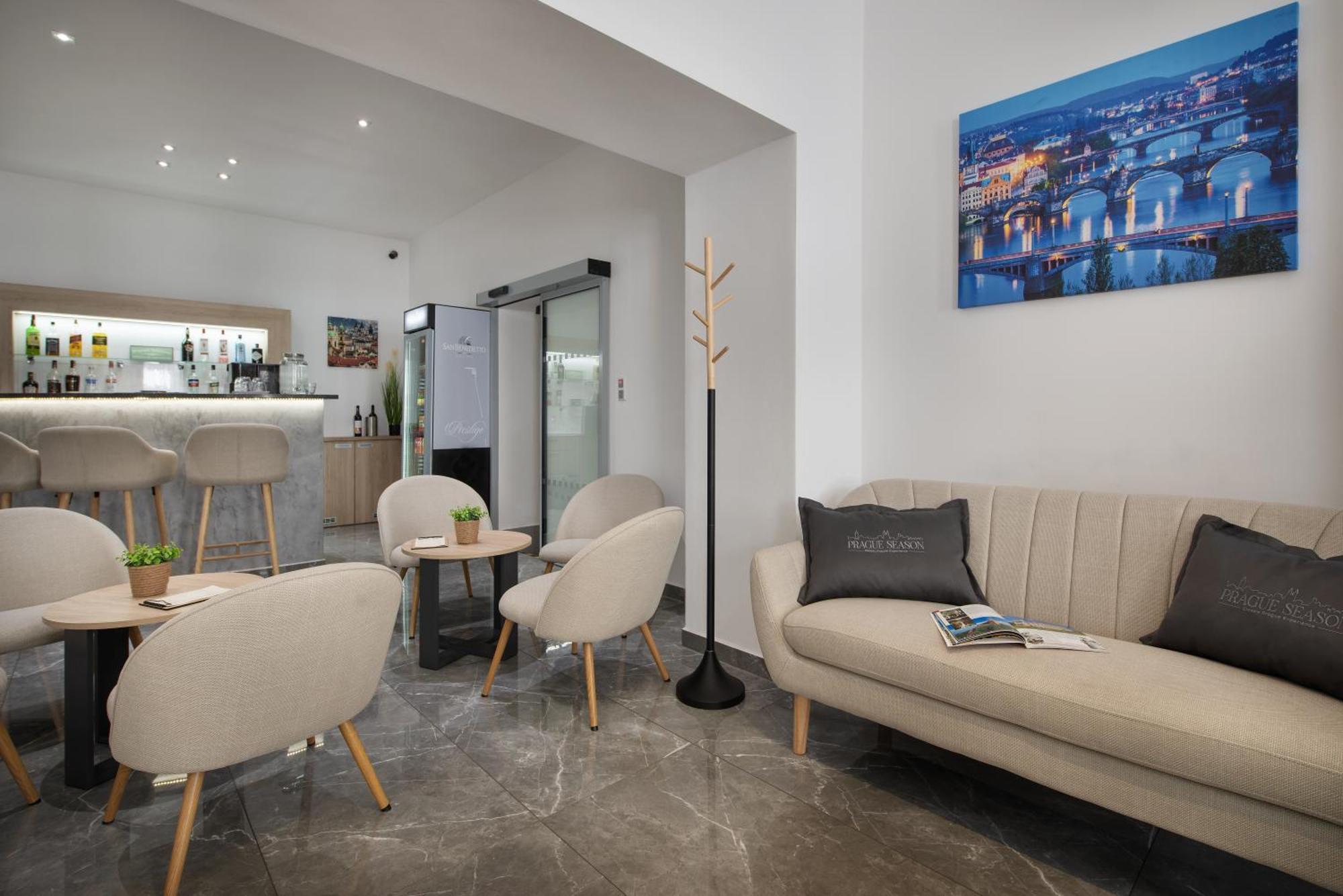 Prague Season Three Stars Hotel Bagian luar foto