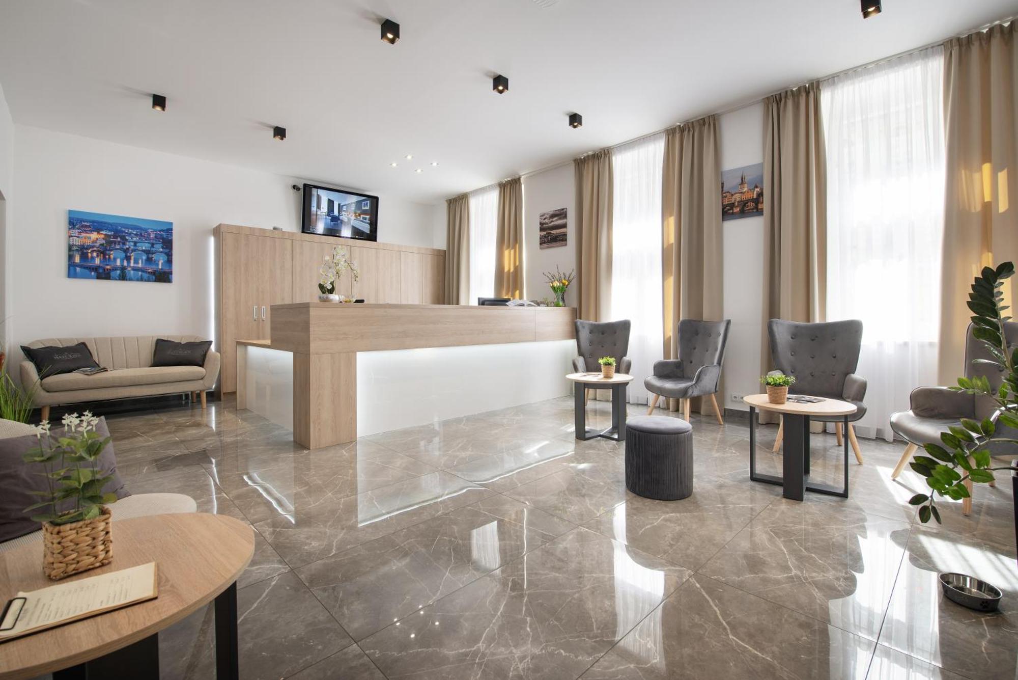 Prague Season Three Stars Hotel Bagian luar foto