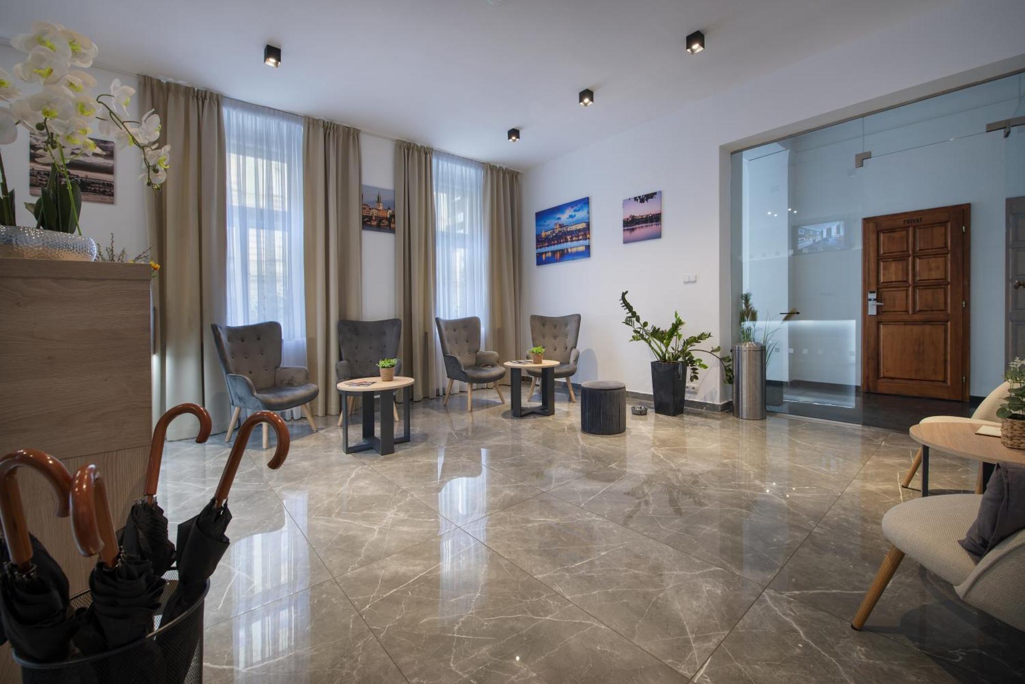 Prague Season Three Stars Hotel Bagian luar foto